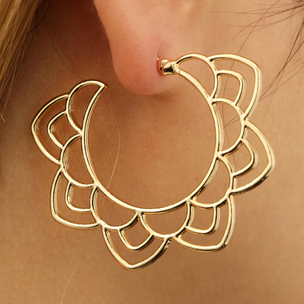 

Retro Elegan Fashion Alloy Earrings Ear Combination Of Fashion Simple Earrings Women Stud Earrings Jewelry Bijoux