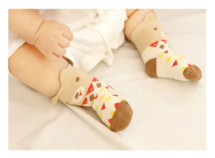 Хлопковые носки для малышей от 0 до 4 лет носки-тапочки милые Нескользящие носки с рисунками животных для маленьких мальчиков и девочек