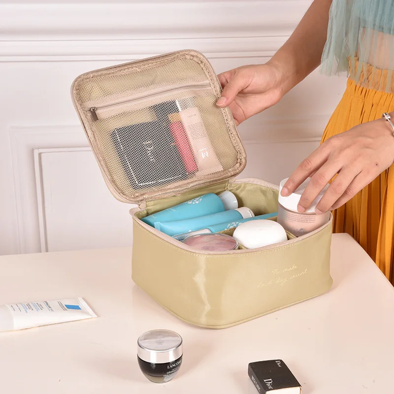 

Cosmetic Box Female Quilted Professional Cosmetic Bag Women's Large Capacity Storage Handbag Travel Toiletry Makeup Bag