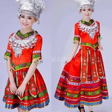 Китайский традиционный костюм народности хмонгов павлин вышитые блестками топы Рюшами Юбки, наборы одежды Мяо танцевальные костюмы платье для выступлений