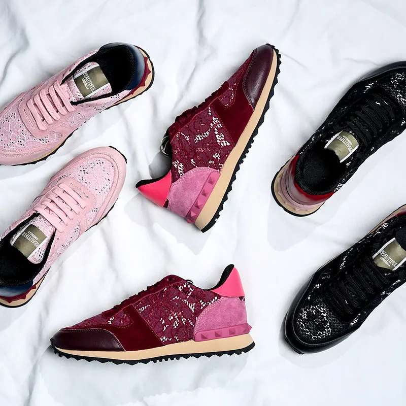 

Spring 2018 new V European and American fashion lace breathable mesh rivet sports leisure shoes leather thick sole women's shoes