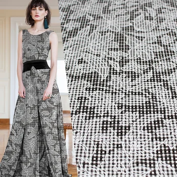 

Pearlsilk 150cm Width Pierced Black Flowers Printed Cotton and Polyester Materials Summer Dress DIY clothes fabrics Freeshipping