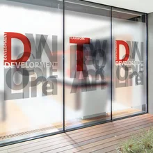 Размеры изготовленные по индивидуальному заказу витражная плёнка на стекла, окна конфиденциальности статического цепляться модный мужской алфавит с напечатанной для офисного помещения 80*120 см