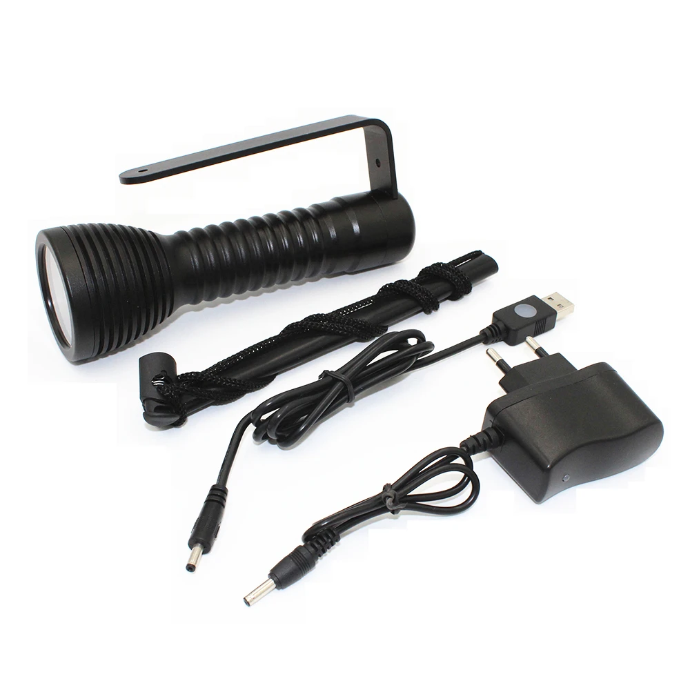 

Zoomable XM-L2 LED Diving Flashlight 1200LM Light Underwater 100M Waterproof Rechargeable Built-in Battery Torch