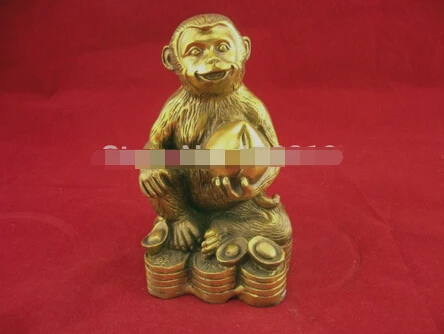 

B0601 320Copper Monkey eating peach essential ornament crafts furnishings Zodiac Monkey statue
