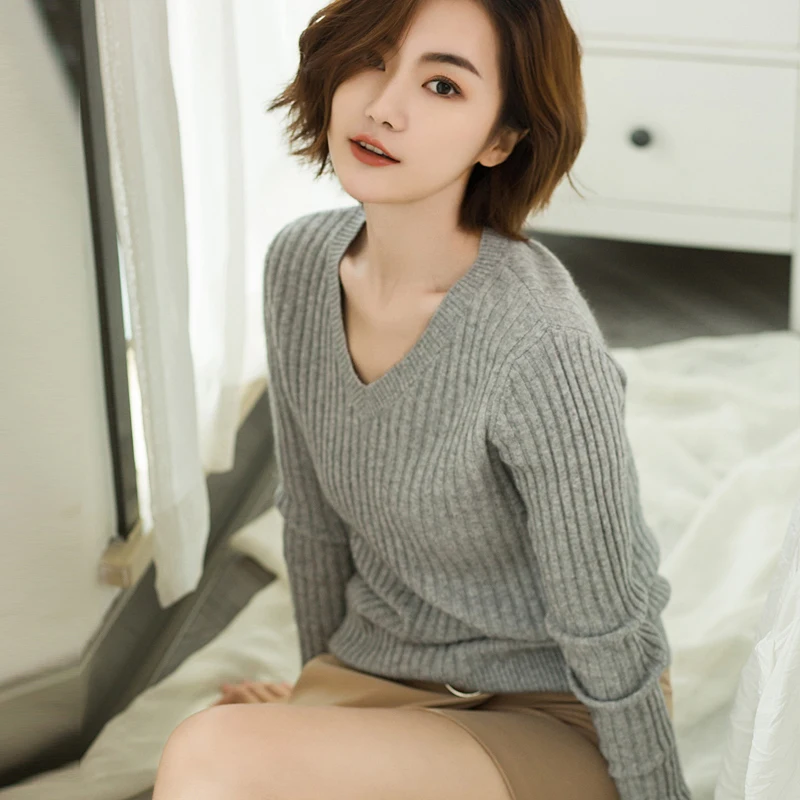 Fashion new winter sweater V-neck short solid color simple loose large size warm breathable soft comfortable sweater-