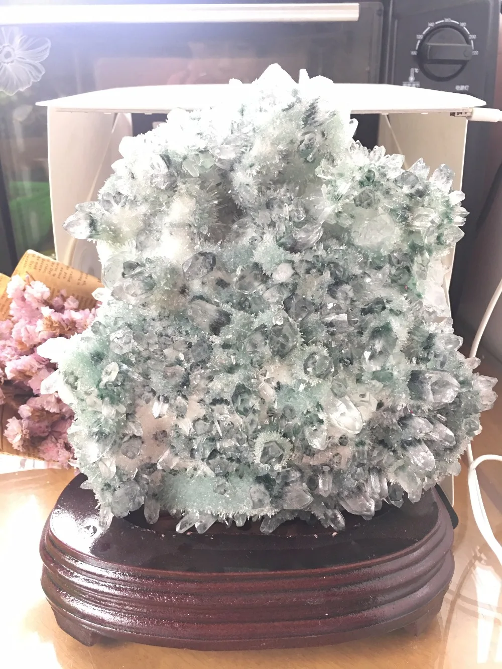 

PRETTY Aura Quartz Crystal Bismuth Titanium Silicon Clusters SPECIMEN Add the base