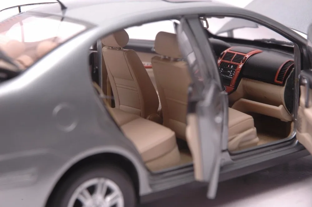 1:18 литья под давлением модель для Volkswagen VW Polo Jinqu серый Седан сплав игрушечный автомобиль миниатюрная коллекция подарки