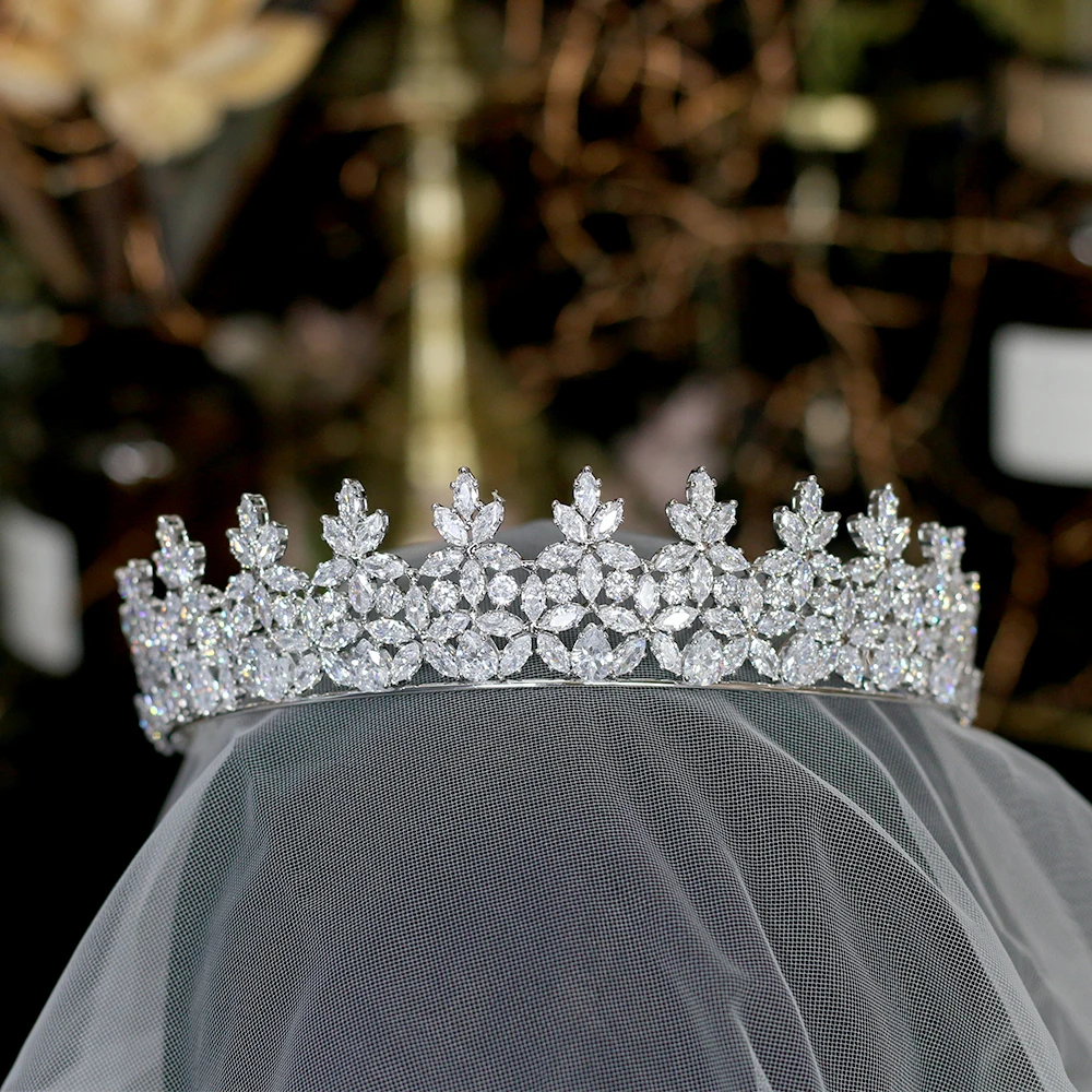 Exquisito Zirconia cubica Oro/Plata Corona Moda Nupcial tocado y delicalado большая капля Princesa Cobre Corona de boda