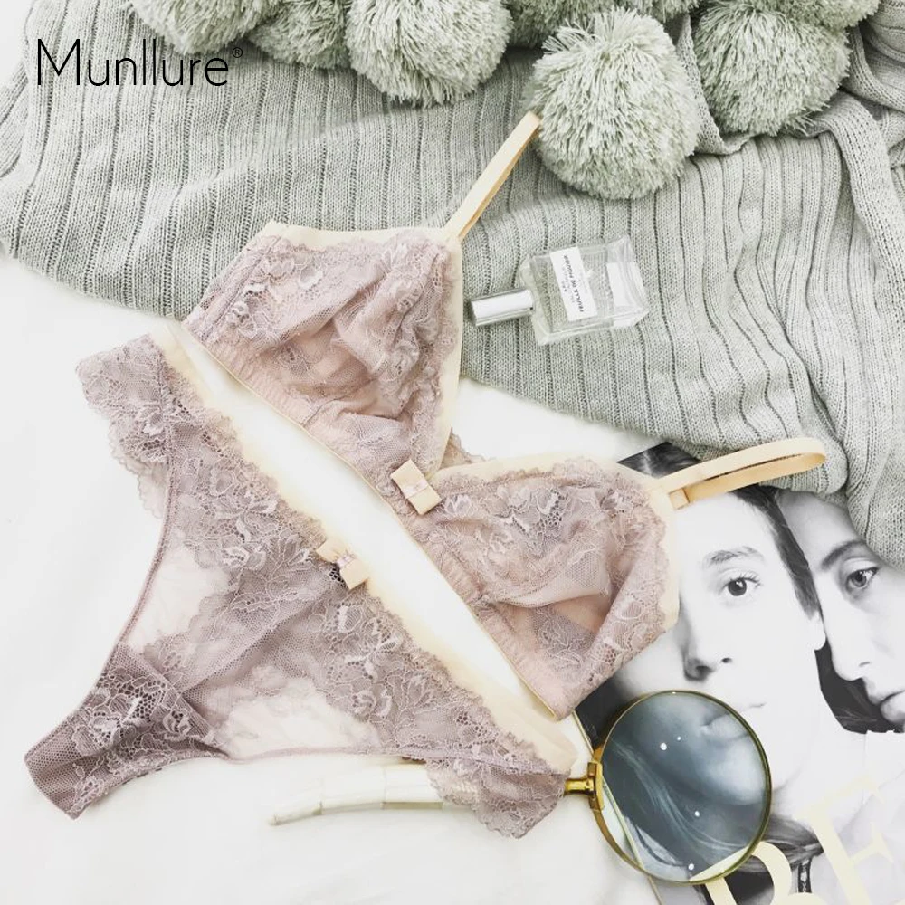 Munllure ультра-тонкая треугольная чашка бесшовная ткань бюст Набор сексуальное кружевное нижнее белье женское