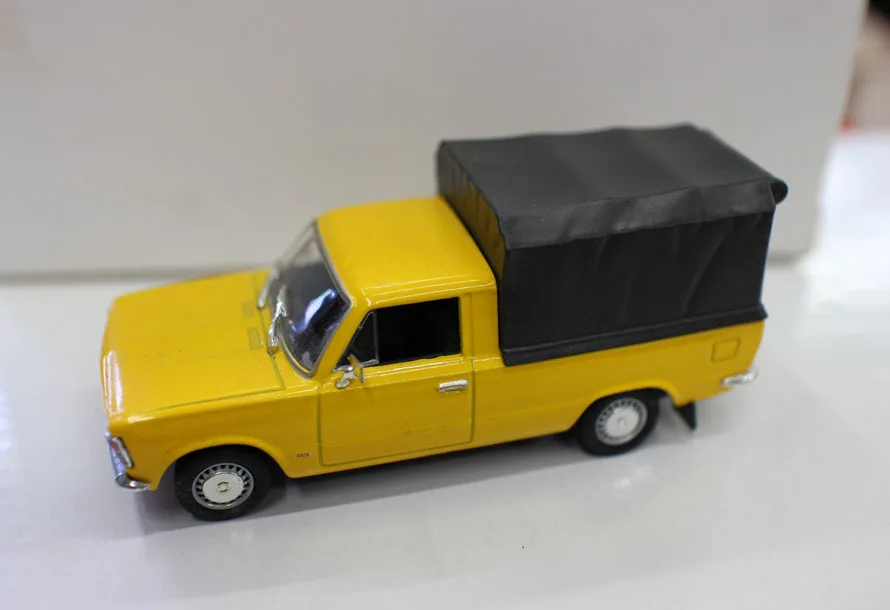 Редкий 1/43 Новый литой металлический пикап FIAT 125P модель игрушечного автомобиля