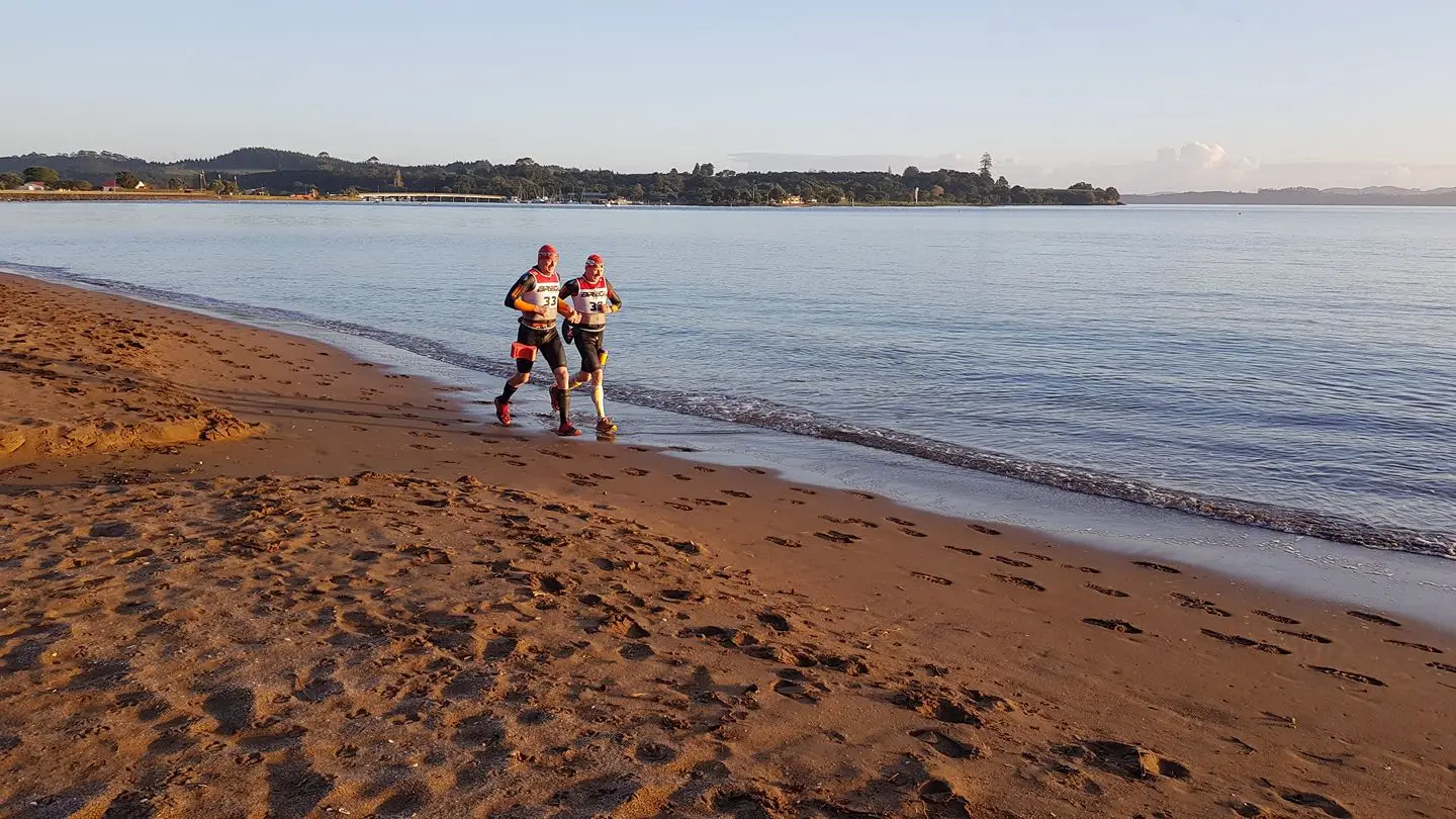 UTTER женский фиолетовый Swimrun короткие ноги гладкой кожи триатлон костюм Yamamoto неопрен купальник серфинга гидрокостюм для купальники