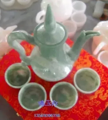 

China jade Lantian dragon wine a long Yuxiang wine home decoration crafts