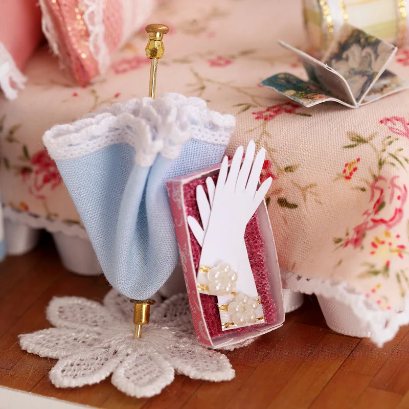 Dollhouse Kit Room Box Happy Moment Puppet Miniature LED House for Dolls Mini DIY Dollhouse Kit Wood Case Modeling Brinquedos