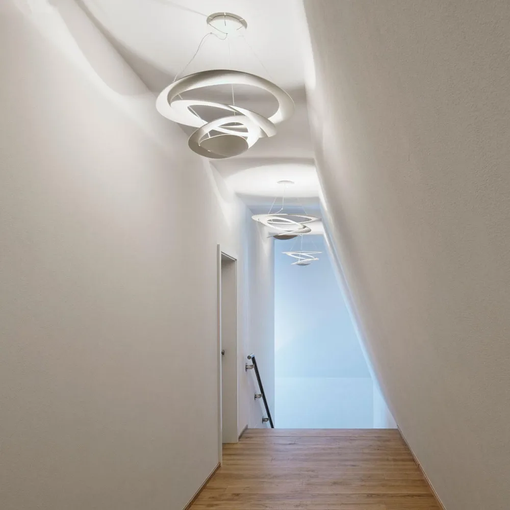 Novelty-Nordic-Style-Modern-Pendant-Light-Hanglight-Carbon-Steel-Convoluted-Design-Drop-Lamp-Chain-Dinging-Hall (5)