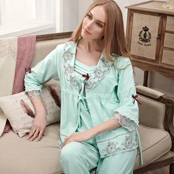 

Plus Size Pajamas Women Pijama Feminino Pajamas Set L-2XL Long sleeved Spring and Autumn Female Floral Print Sleepwear