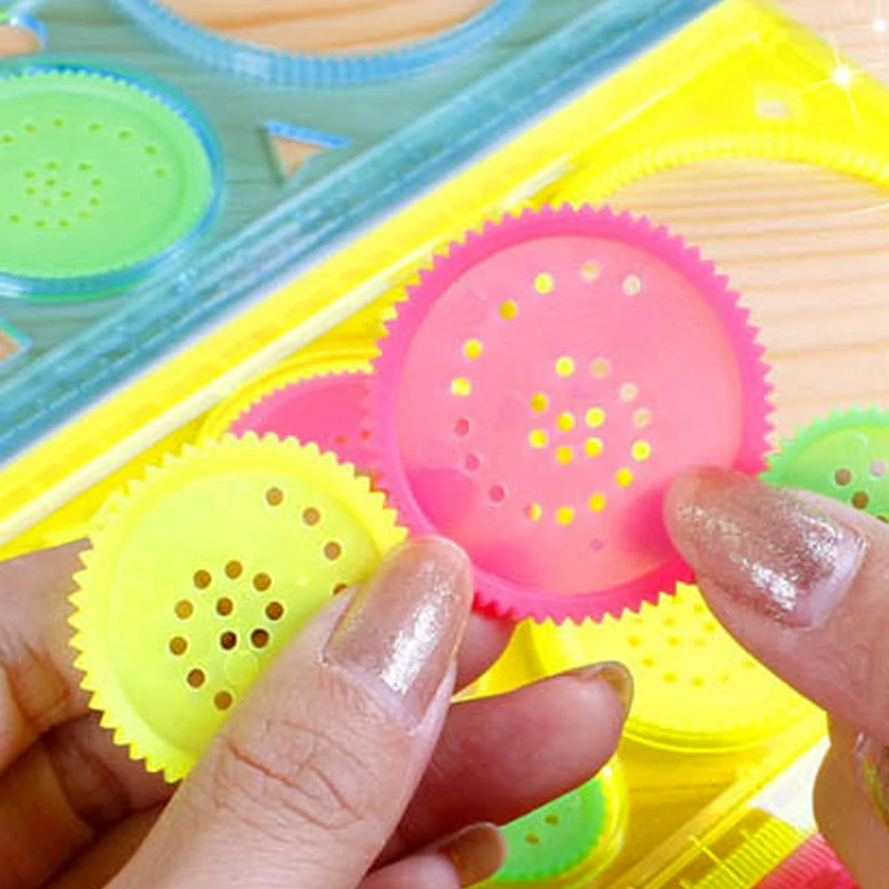 Spirograph-Geometric-Ruler-Drafting-Tools-Stationery-For-Students-Drawing-Toys-Set-Learning-Art-Sets-Creative-Gift (2)