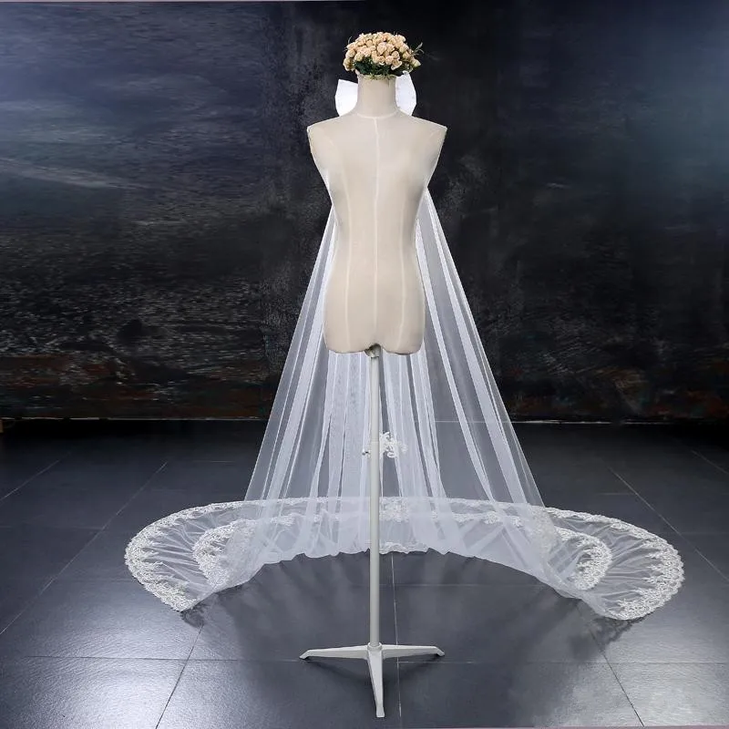 beauty-ivory-5-meters-long-train-applique-edge-wedding-bridal-veils-wedding-veils-bridal-accessories-veils-v329029 (2)