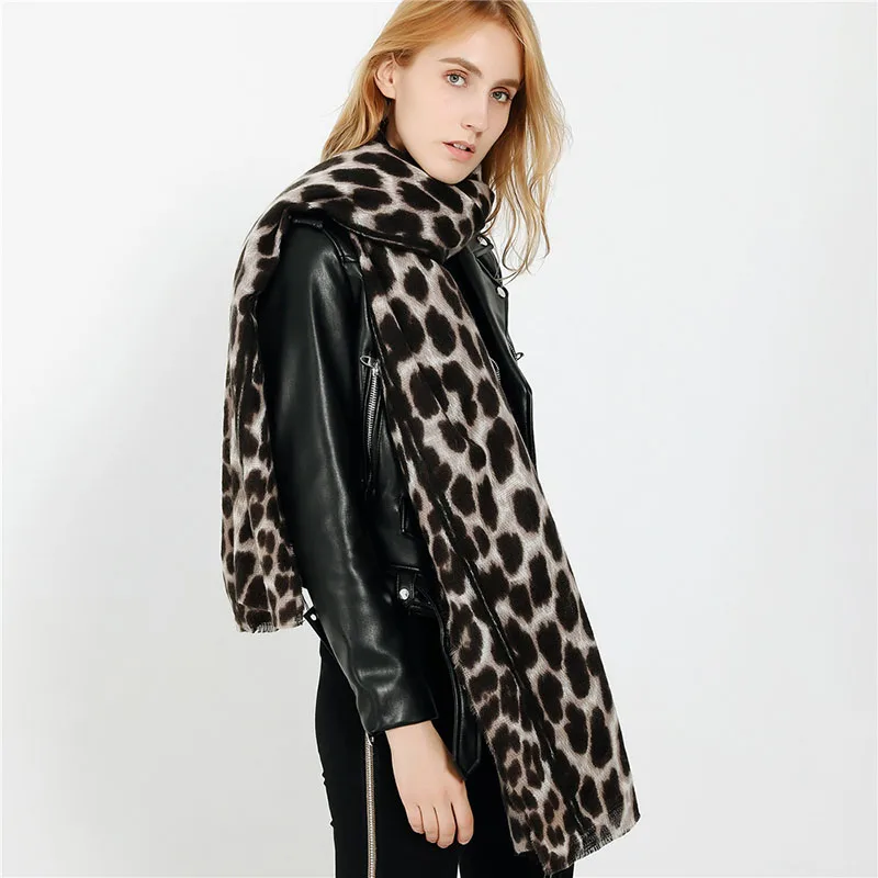 Autumn And Winter Ladies Leopard Scarf  (4)