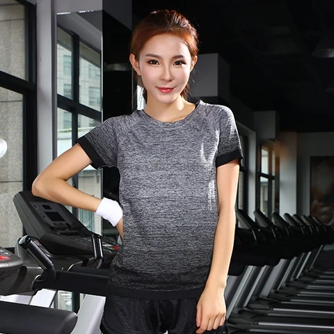 2017 Lulu Yoga shirt Tops Sports apparel Fitness Sportswear Running woman Athletic t shirts Dry Fit Gym Clothing For Women