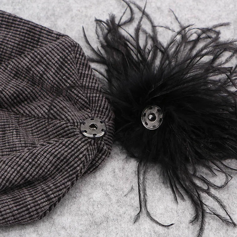 GZHILOVINGL/Новинка года; стильная зимняя теплая Шапка-бини в рубчик для женщин; настоящий Страус для девочек; меховая шапка с помпонами