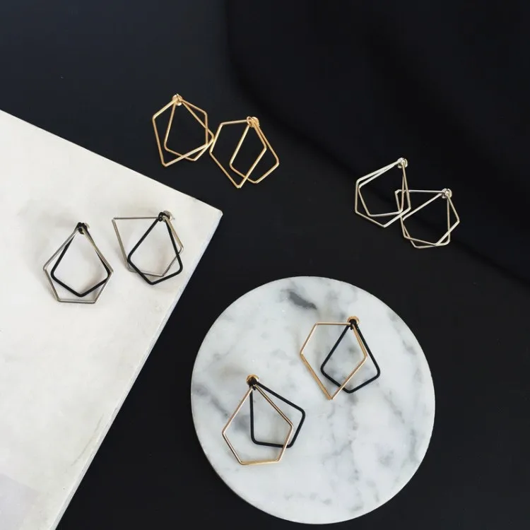 

New Design Simple Chic Abstract Irregular Earrings Metal Line Polygon Geometric Overlap Triangle Stud Earrings for Women Girl