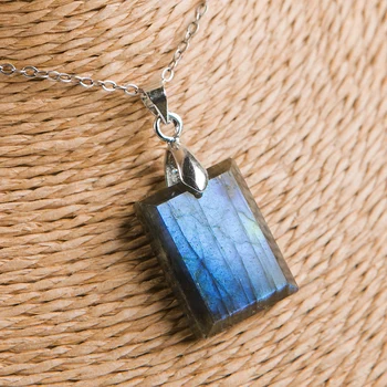

Genuine Natural Labradorite Blue Light Woman Pendant Crystal Gemstone Moonstone Beads Rectangle 20x16x9mm Healing Necklace AAAAA