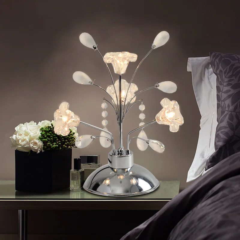

Crystal Glass Flower Table Lamp Bedroom Bedside LED Desk Lamp European Luxury Nordic Living Room Lighting