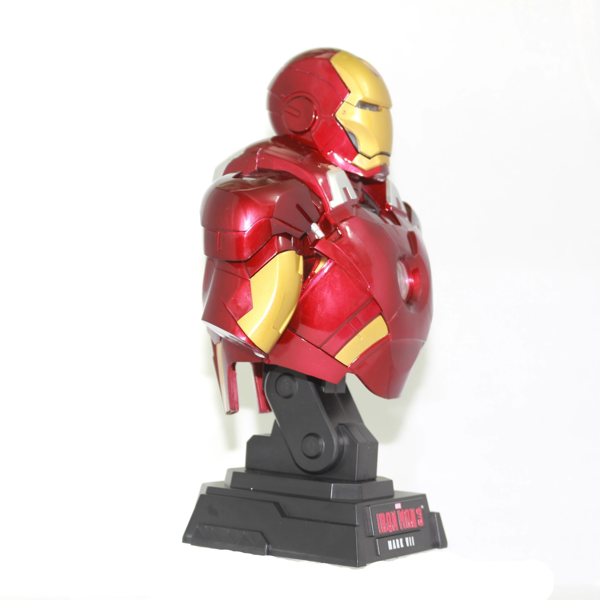 Disney Marvel Железный человек 3 Mark VII 1/4 масштаб Ограниченная серия с светодиодный 23 см