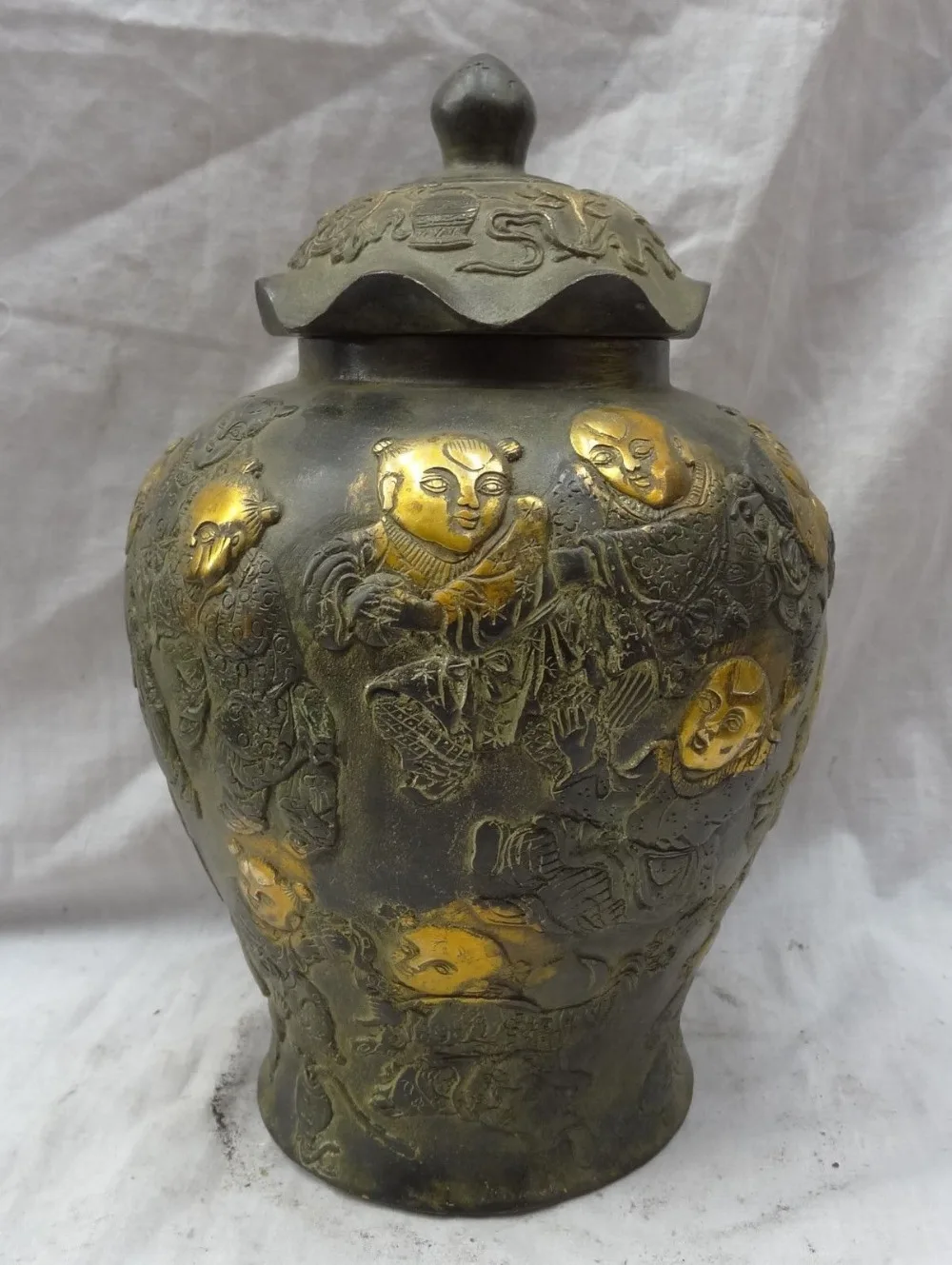 

003606 10" Chinese Bronze Gilt Buddhism 8 Auspicious Symbol Kid Statue Canister Pot