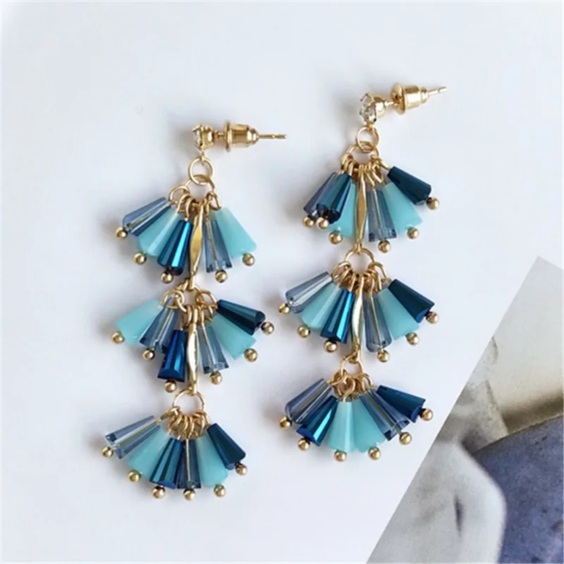 Серьги-гвоздики из водного стекла с кисточками, модные женские серьги с кристаллами, ювелирные украшения, аксессуары, Золотые серьги