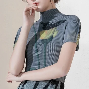 

Pleated shirt, elastic thin bottom shirt with pleated jacket, high collar, short sleeve, self-improvement print T-shirt