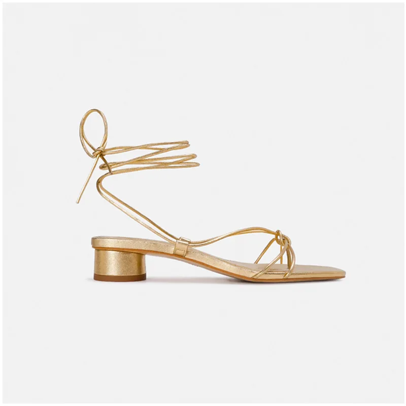 Ins/босоножки на высоком каблуке; женские летние модные пикантные туфли в римском стиле с квадратным носком золотистого цвета