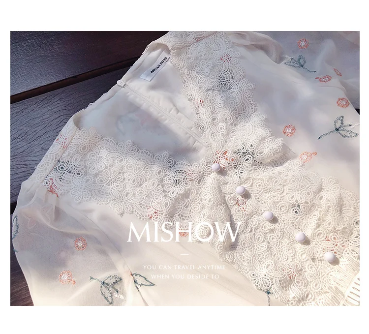 Mishow Легкие шифоновые мини-платья с кружевной и цветочной вышивкой MX18A1346
