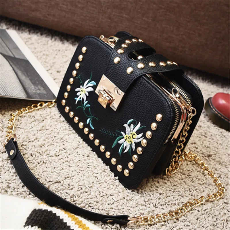 Small bag 2017 women s fashion embroidery bag rivet national trend mini chain messenger shoulder bag
