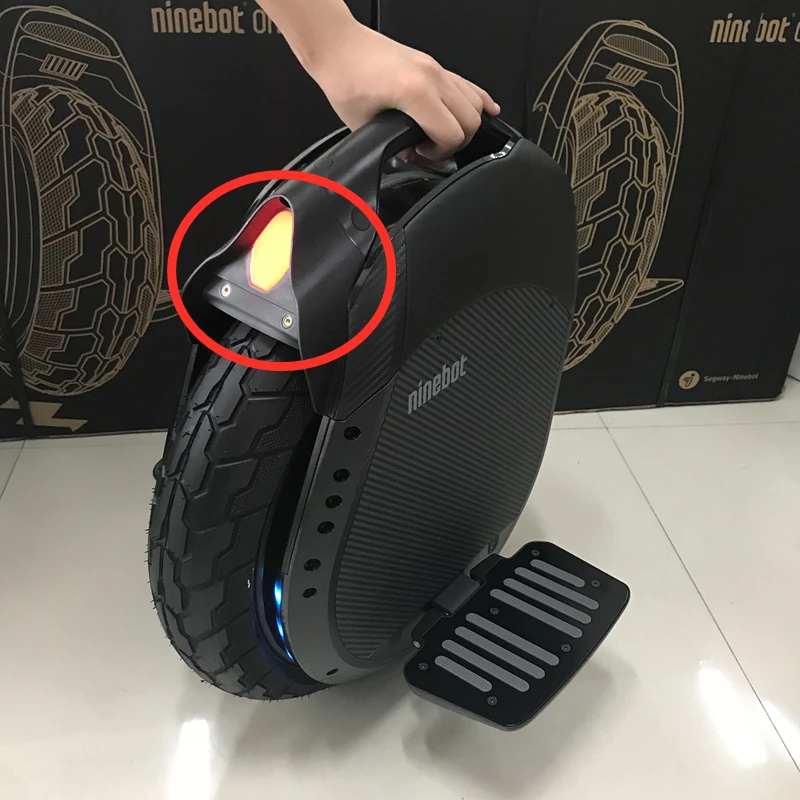 real photo of ninebot z10 taillight