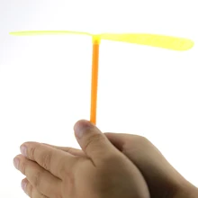 10 шт. бамбук пластиковый пропеллер случайный цвет летающие игрушки на открытом воздухе забавные игрушки для детей Подарки для детей