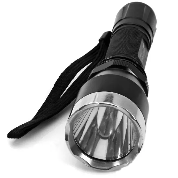 

TS-980 Cree XM-L T6 1000 Lumens 5 Modes Flashlight