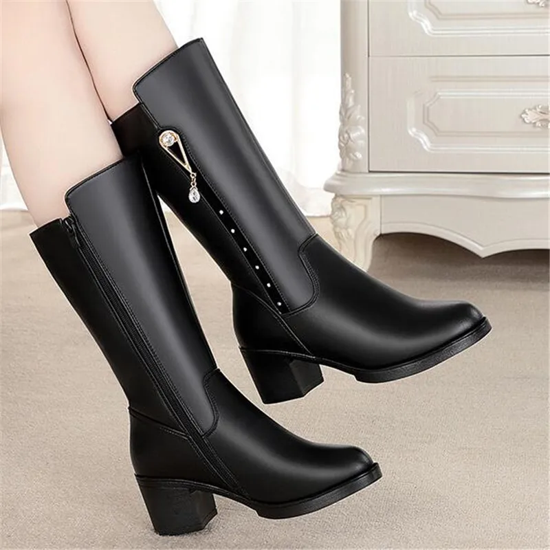 New Rhinestone First Layer of Cowhide Leather Boots Women Boots Comfort Warm Plush Wool Boots Winter Shoes Snow Boots Plus Size