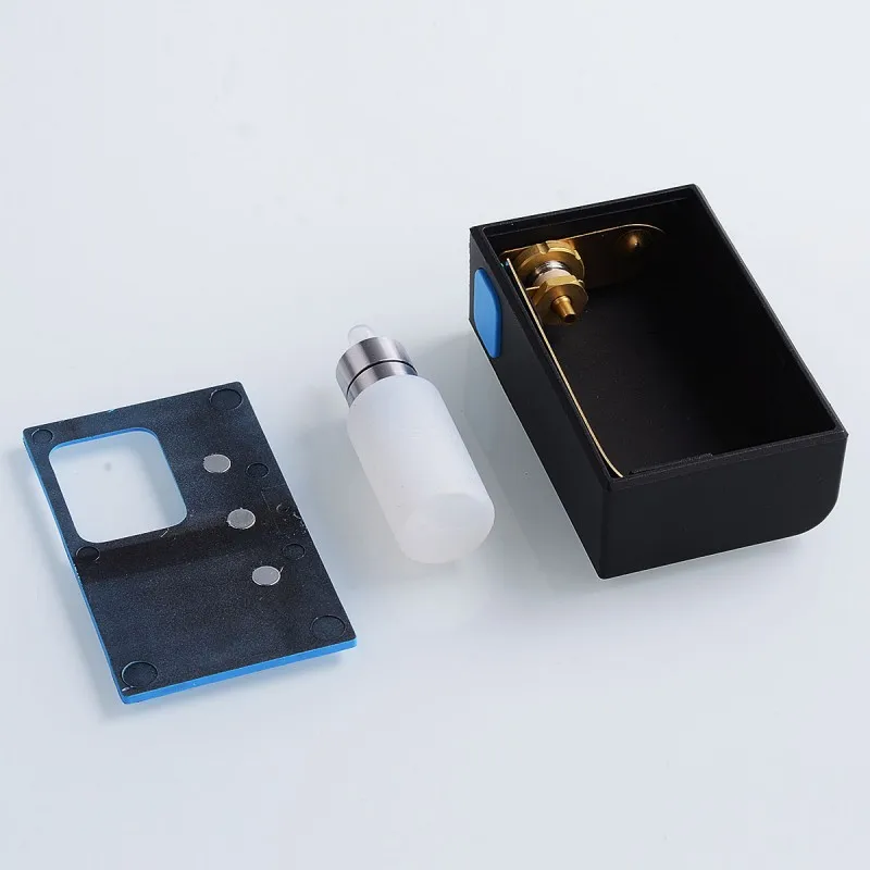 authentic-coil-father-squonk-mini-mechanical-box-mod-black-blue-nylon-8ml-1-x-18650 (5)