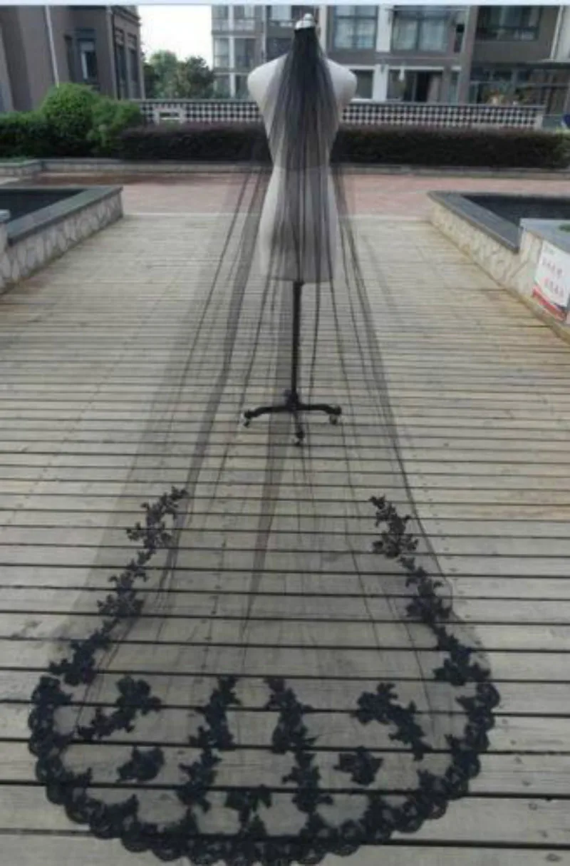 

Black 3M Cathedral Veil Wedding Lace Veils Appliques Long Bridal Veil With Comb