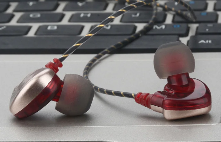 Mega Bass Earphone 3.5mm Wire Earbuds Karaoke Music Headset In-ear Stereo Headset Earphone With Mic Anti-detangle Fone De Ouvido (1).jpg