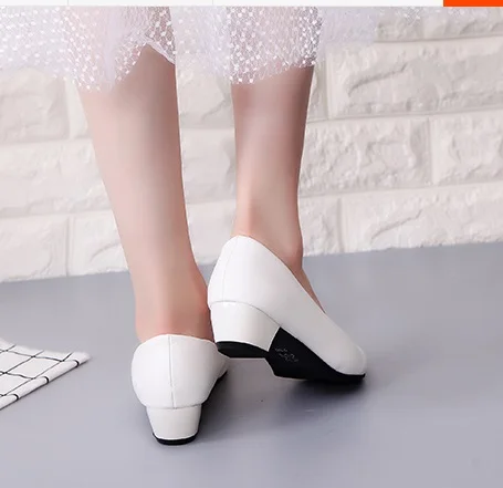 Женская обувь из органической кожи на низком каблуке с острым носком Zapatos Stilettos