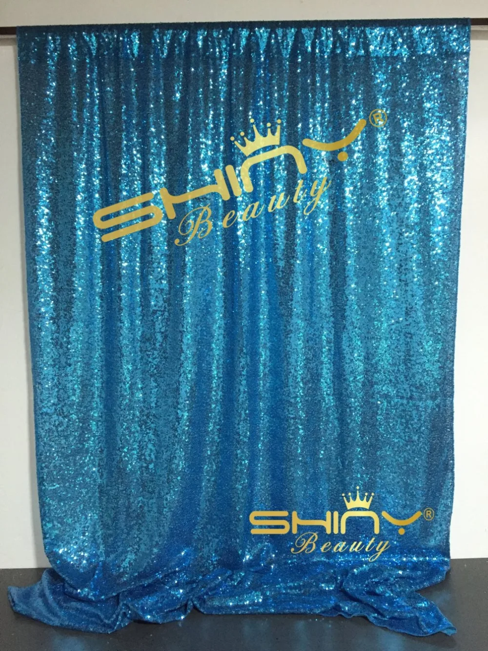 sequin backdrop017