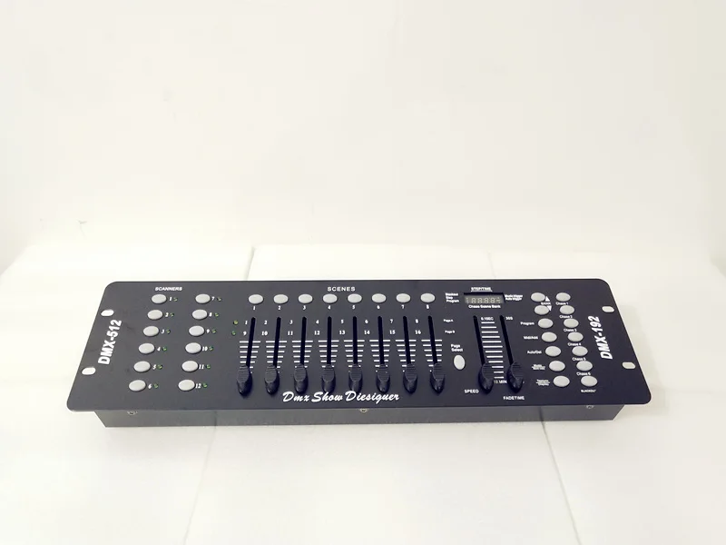 

2PCSNEW 192 DMX Controller Stage Lighting DJ equipment DMX Console for LED Par Moving Head Spotlights DJ Controller