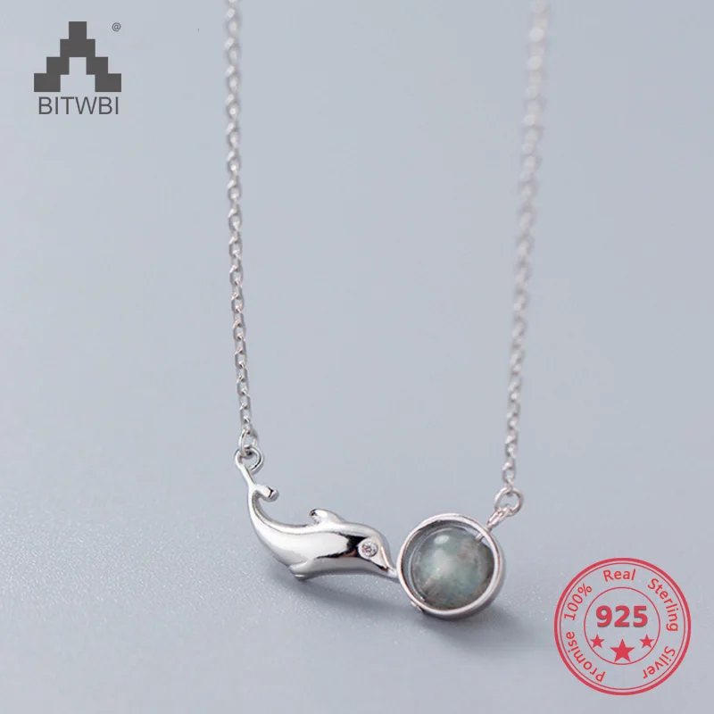 

New Korea Style 925 Sterling Silver Simple Cute Little Dolphin Moonstone Pandents Necklace Fine Jewelry for Women