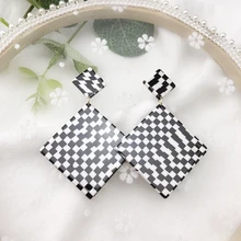 אדום רשת תכשיטים פופולריים AB-211 אותו סגנון פסיפס דפוס הוא לא בהכרח אותו הדבר אישיות אופנה טבעת אוזן(China)