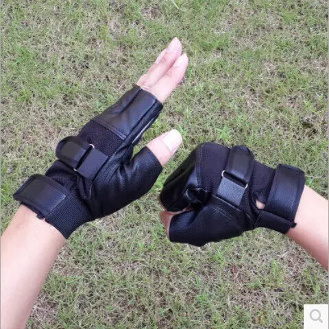

Men's outdoor half-finger gloves trip