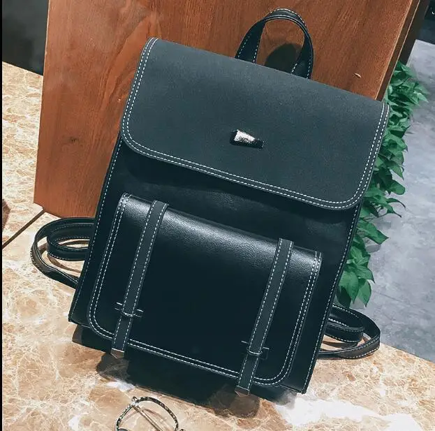 

Europe and the United States fashion new retro shoulder bag schoolbag campus PU fashion travel backpack