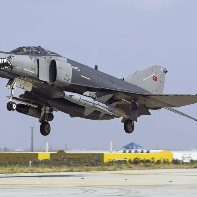 A Turkish Air Force F-4E-2020 Terminator equipped with the AGM-142 Popeye missile Poster Print (34 x 22)